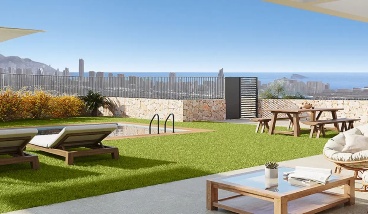 Breeze villa in Finestrat Golf with private garden and pool