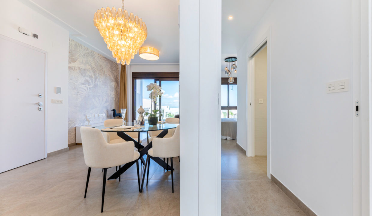 02-balcones-de-vivi-apartment-dining-area