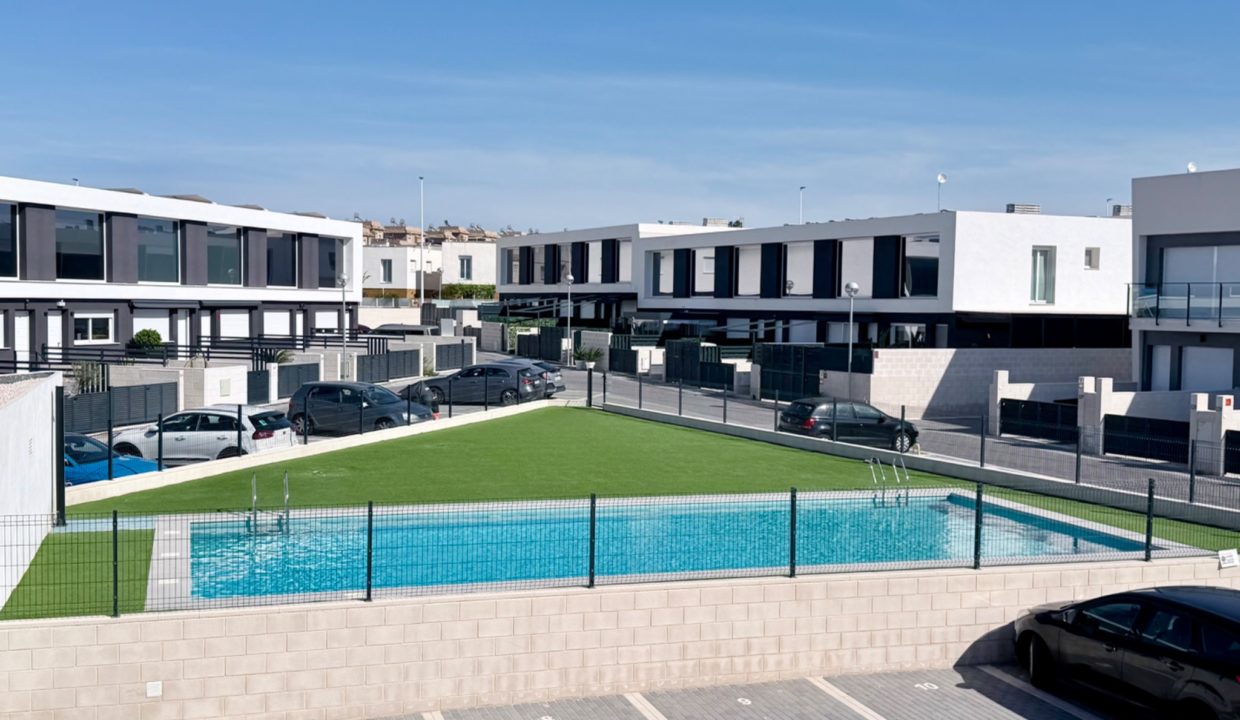 03-gran-alacant-urbanizacion-piscina