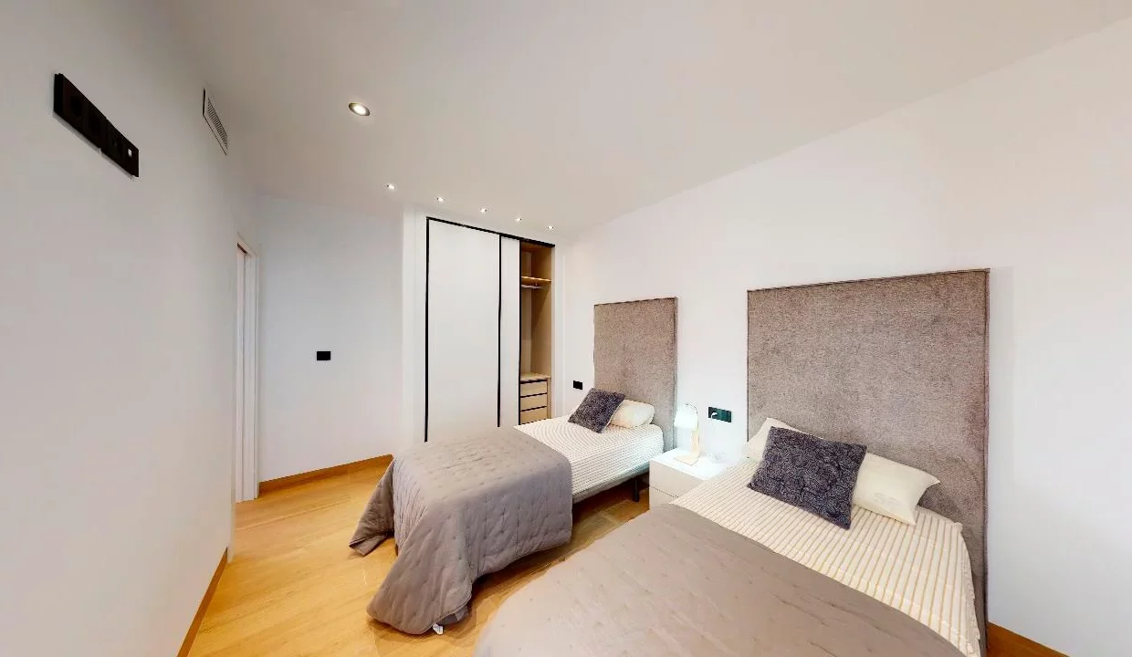 11-twin-bedroom-sunny-hills-villa