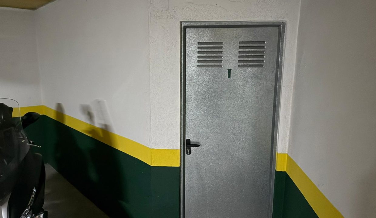 13-los-altos-sierra-cortina-storage-room
