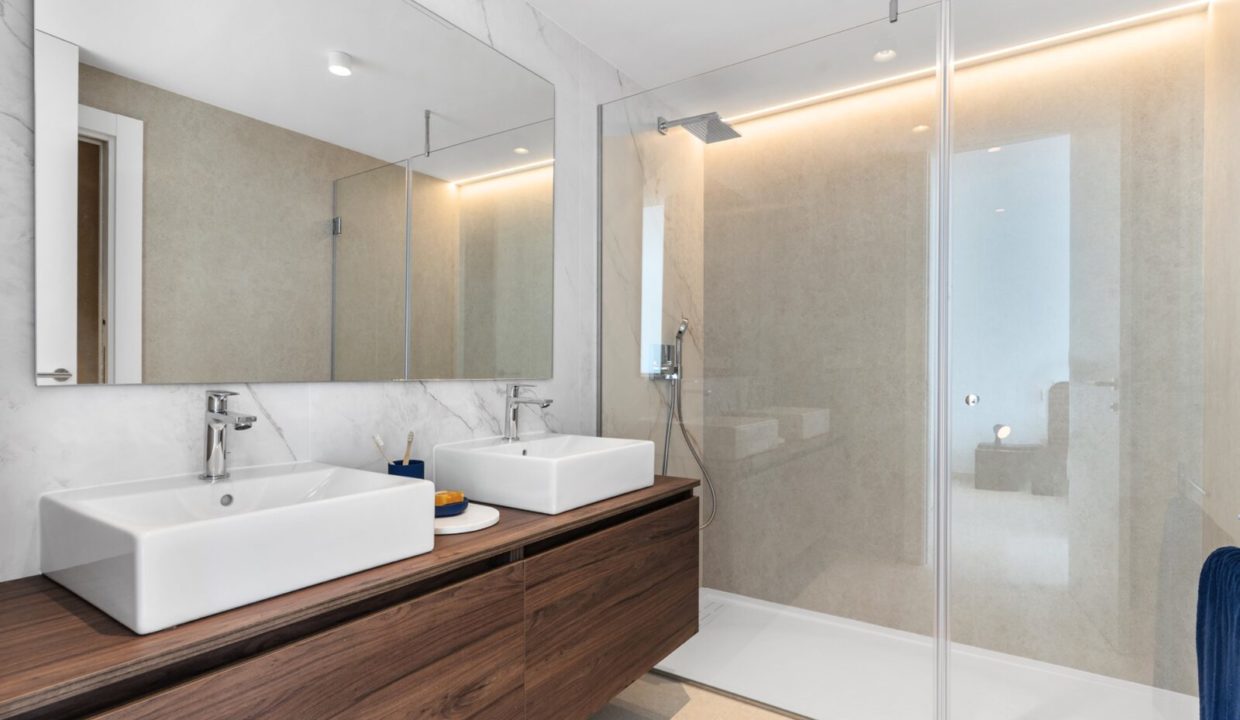 13-modern-bathroom-walk-in-shower-altea