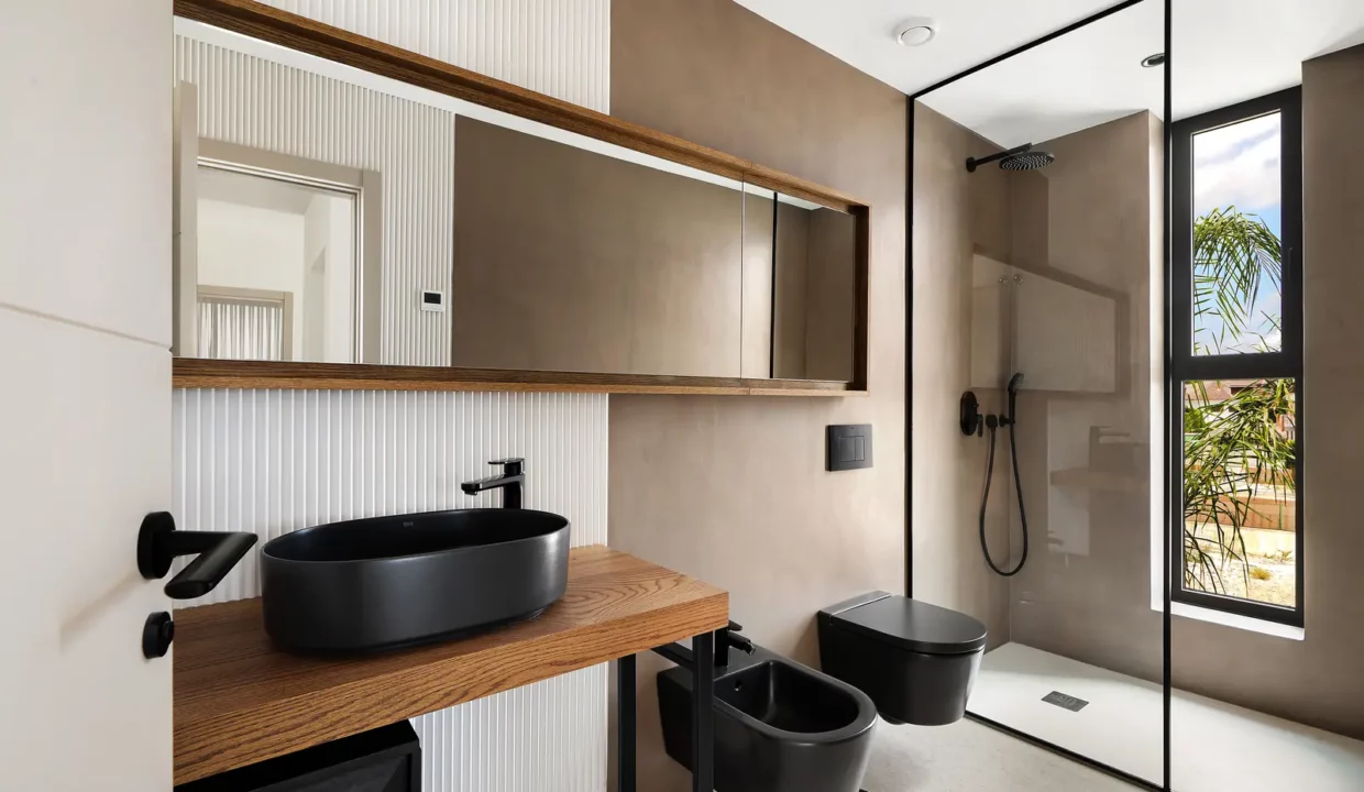 11-noa-garden-modern-bathroom